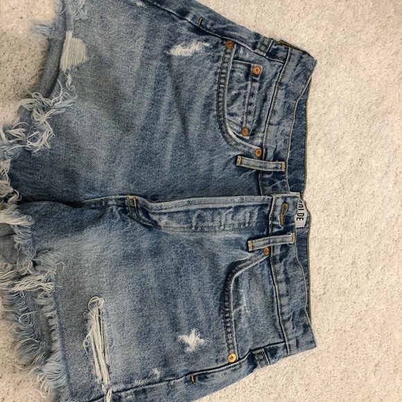 a gold e parker shorts